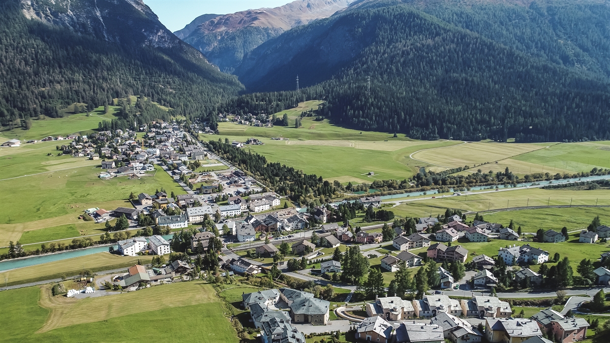 Luftbildaufnahme von La Punt
