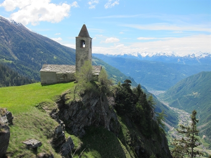 Kirche San Romerio von aussen