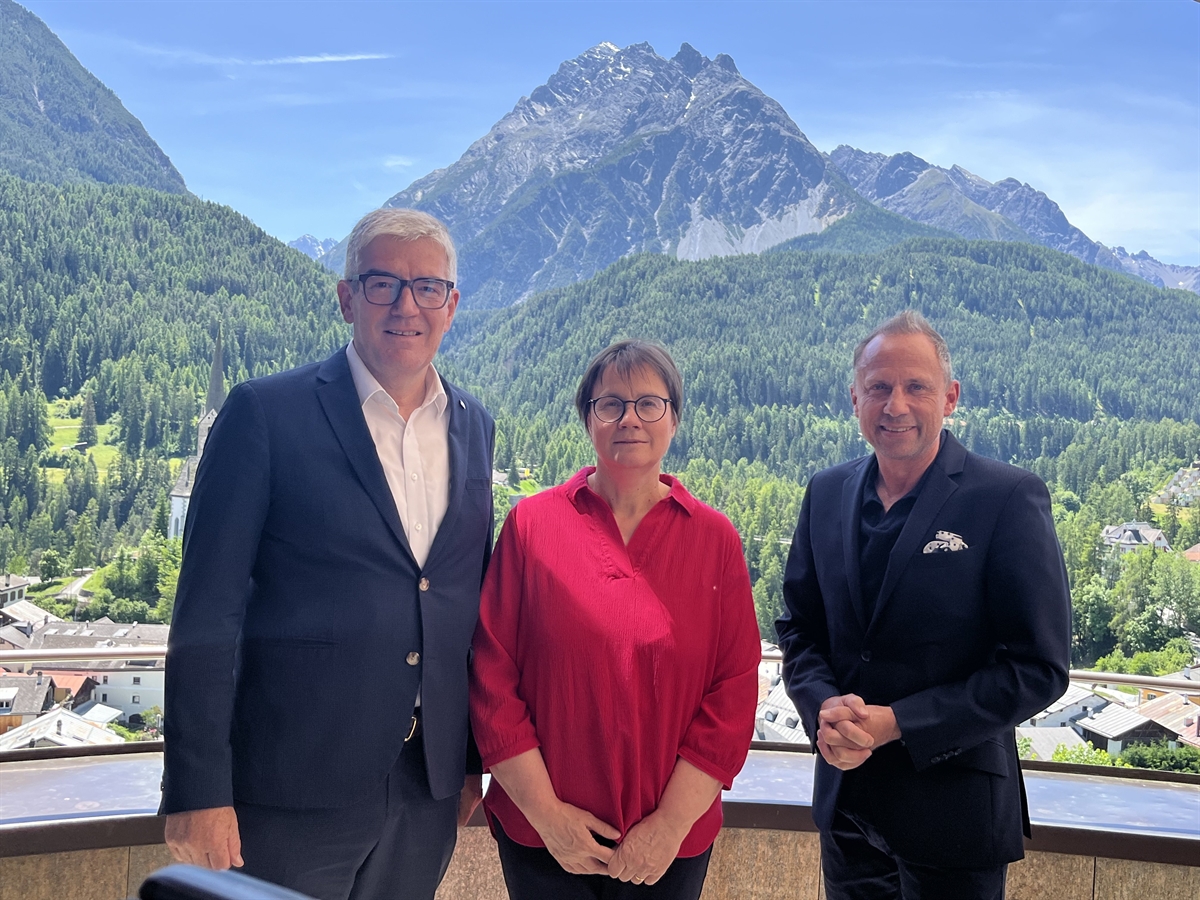 Gruppenbild in Scuol