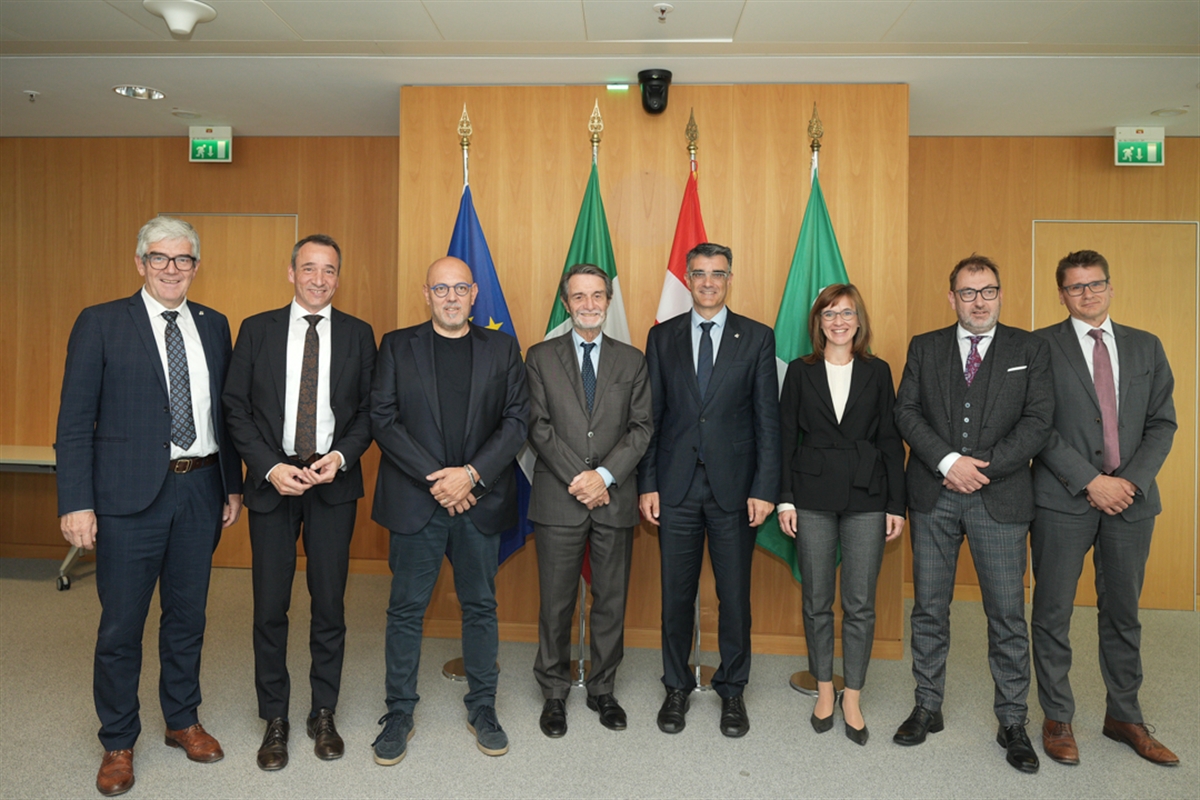 Gruppenbild der beiden Delegationen