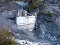 Betonarbeiten an einer beschädigten Wildbachsperre