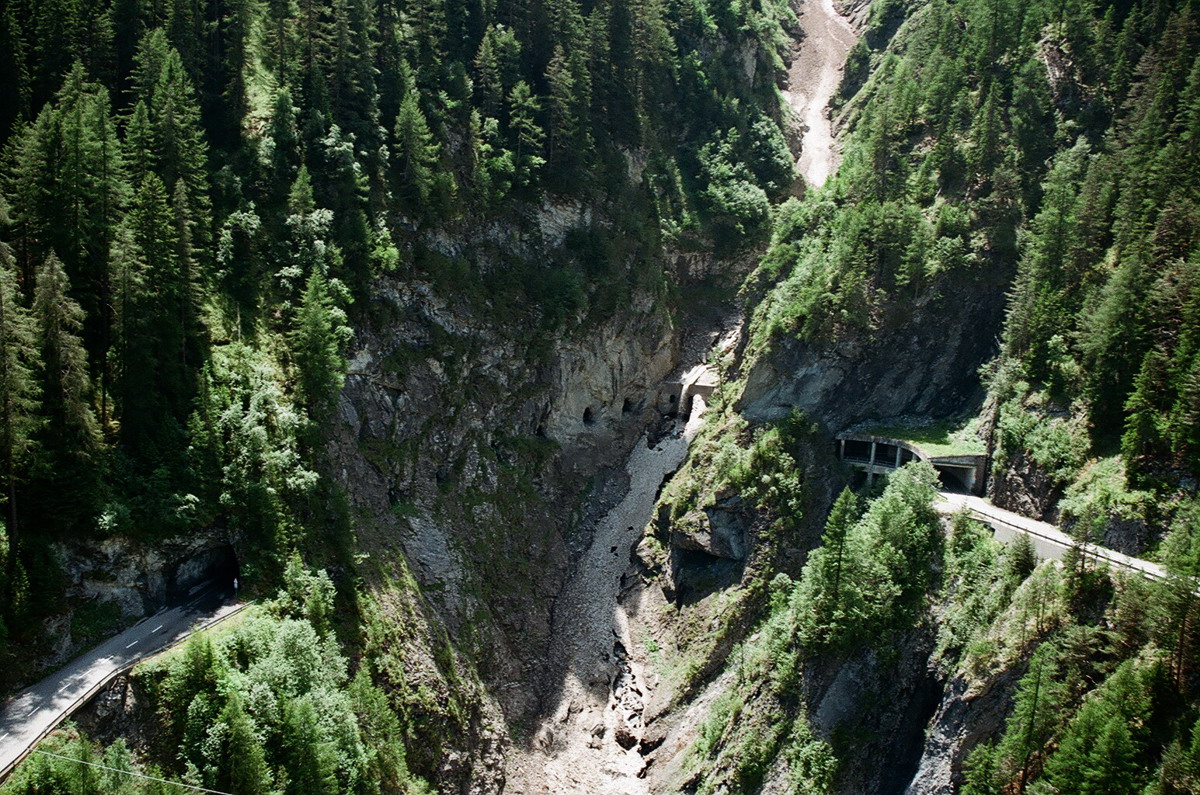Luftaufnahme der bestehenden Galerie Val Alpetta