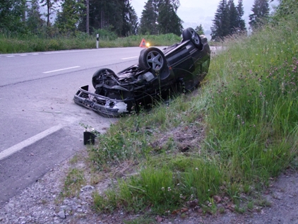 Selbstunfall mit entwendetem Fahrzeug