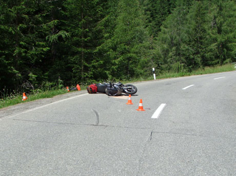 Das beschädigte Motorrad