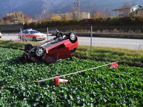 Endlage des Fahrzeuges im Acker