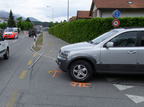 Kollision mit einem Fahrrad: Die Personenwagenlenkerin wollte nach rechts abbiegen