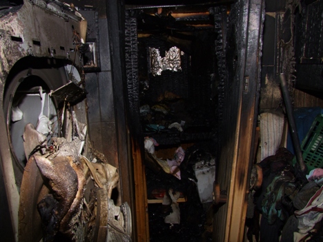 Das Feuer richtete grossen Sachschaden an