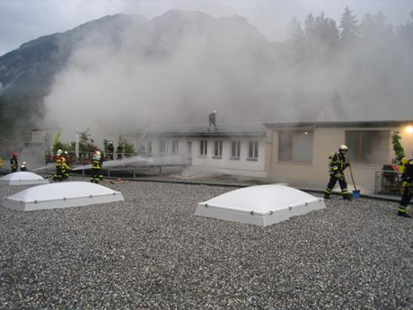 Rund 170 Einsatzkräfte vor Ort: Die Feuerwehr bei der Arbeit