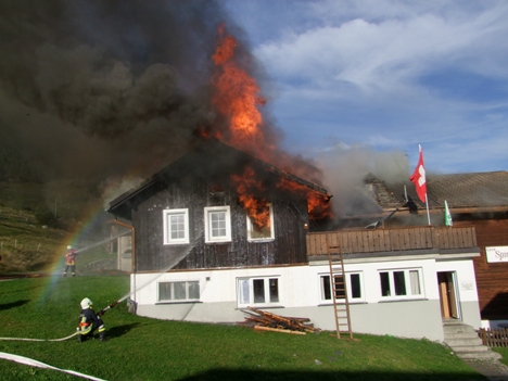 Im Dachstock war der Brand ausgebrochen