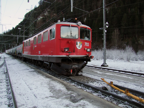 Die Lokomotive wurde beim Zusammenstoss beschädigt