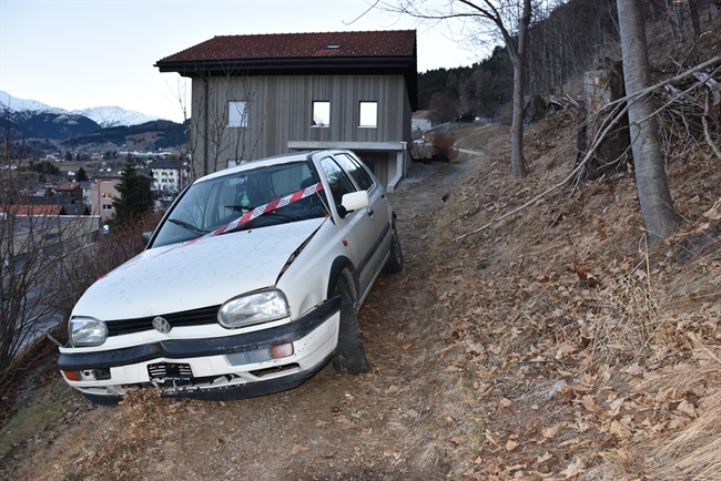 Beschädigtes Fluchtauto