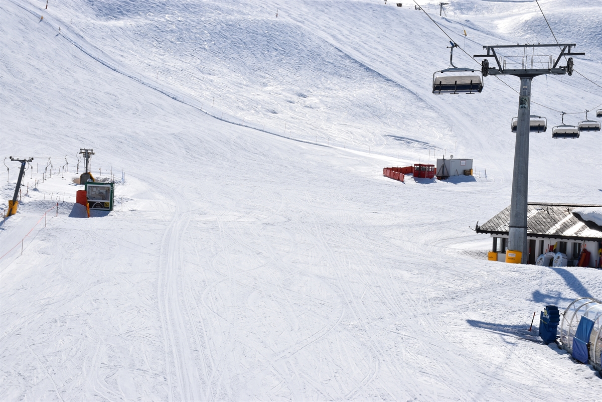 Piste Nr. 69b bei der Alp Trida, bei der Talstation des Miloliftes