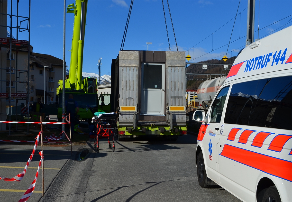 Baustelle mit Ambulanz