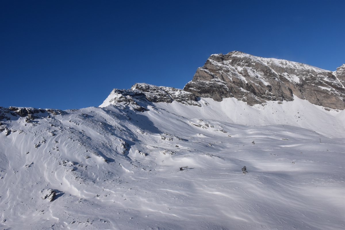 verschneite Berggipfel