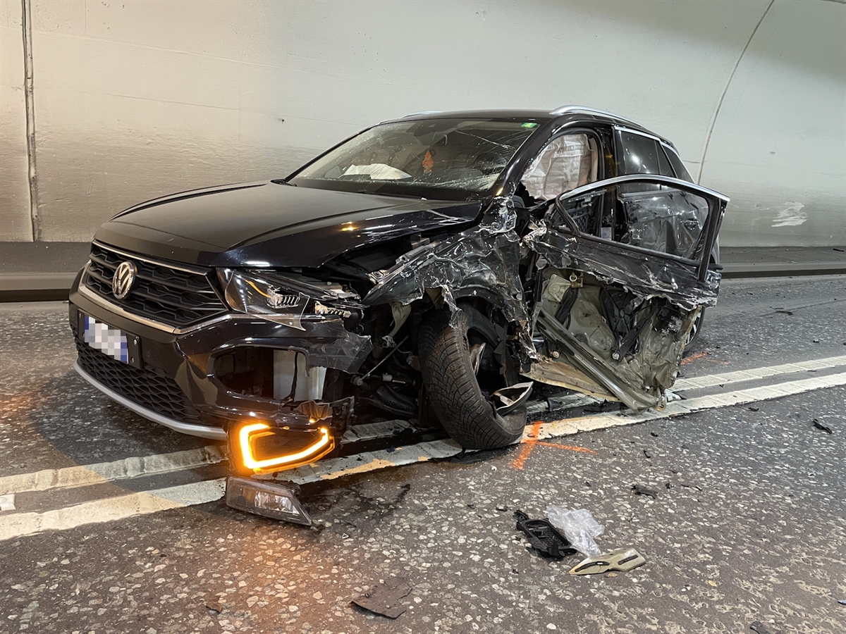 Das total beschädigte Auto des 41-Jährigen.