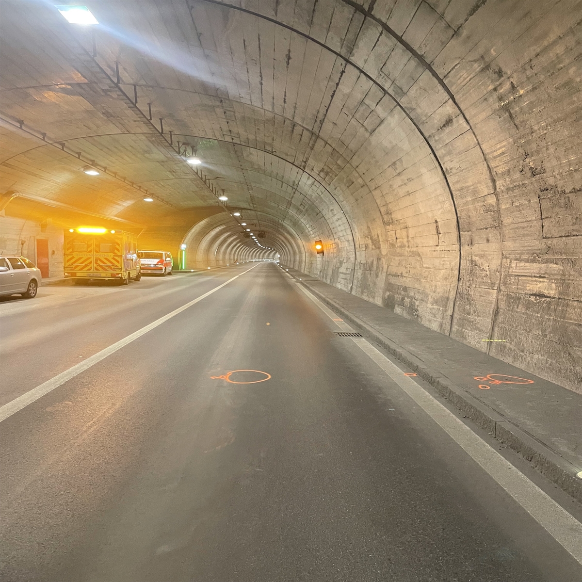 Landwassertunnel Fahrspur Richtung Wiesen, mutmassliche Kollisionstelle 