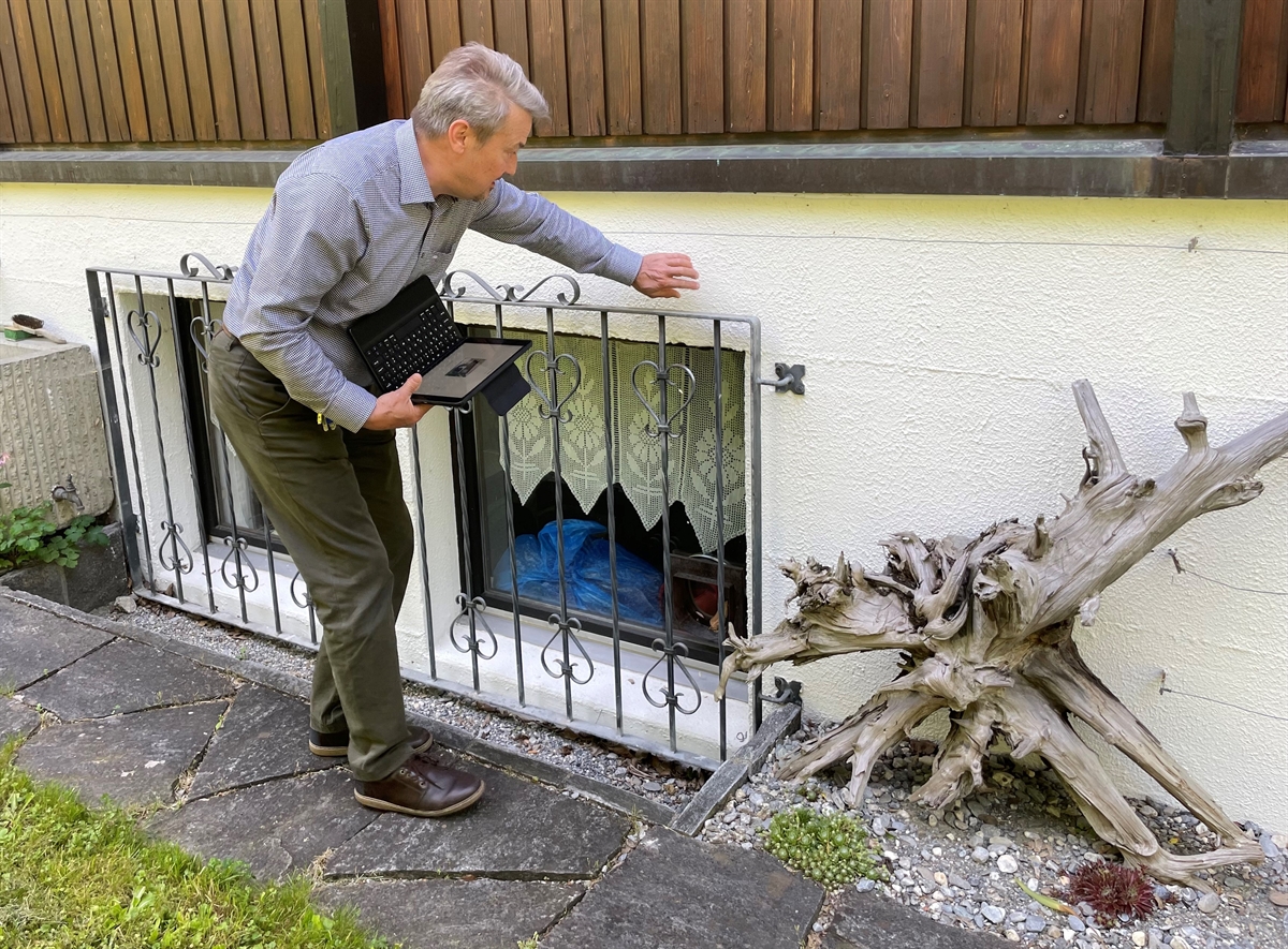 Kontrolle der vergitterten Fenster