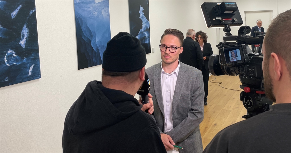 Chef Cybercrimedienst im TV-Interview