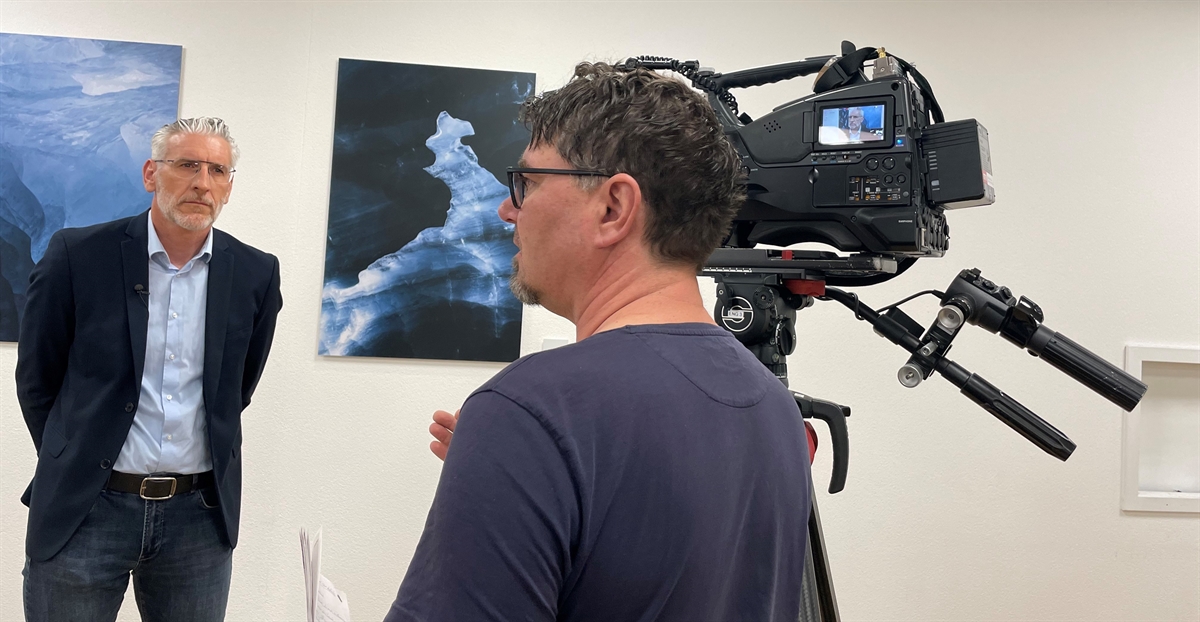 Chef Fahndung Chur im Interview mit Kamermann