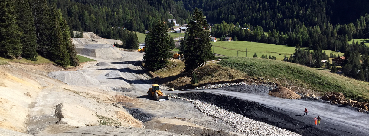 Baustelle im Berggebiet